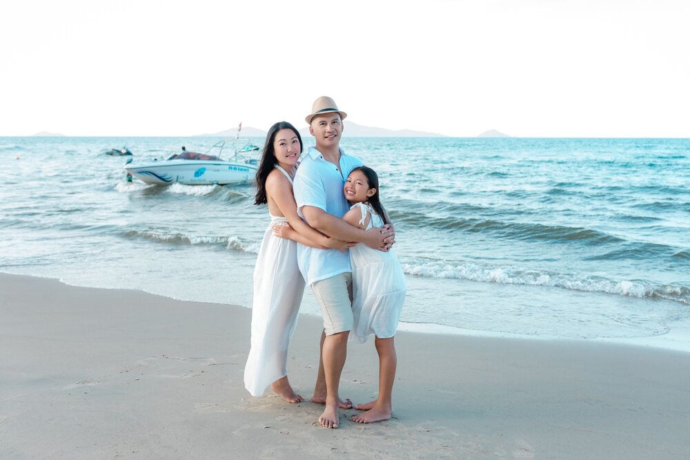 An Bang Beach Hoi An April warm sea clear dry season beach bars