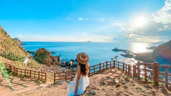 Eo Gio Wind Strait viewpoint over the coastline, Quy Nhon