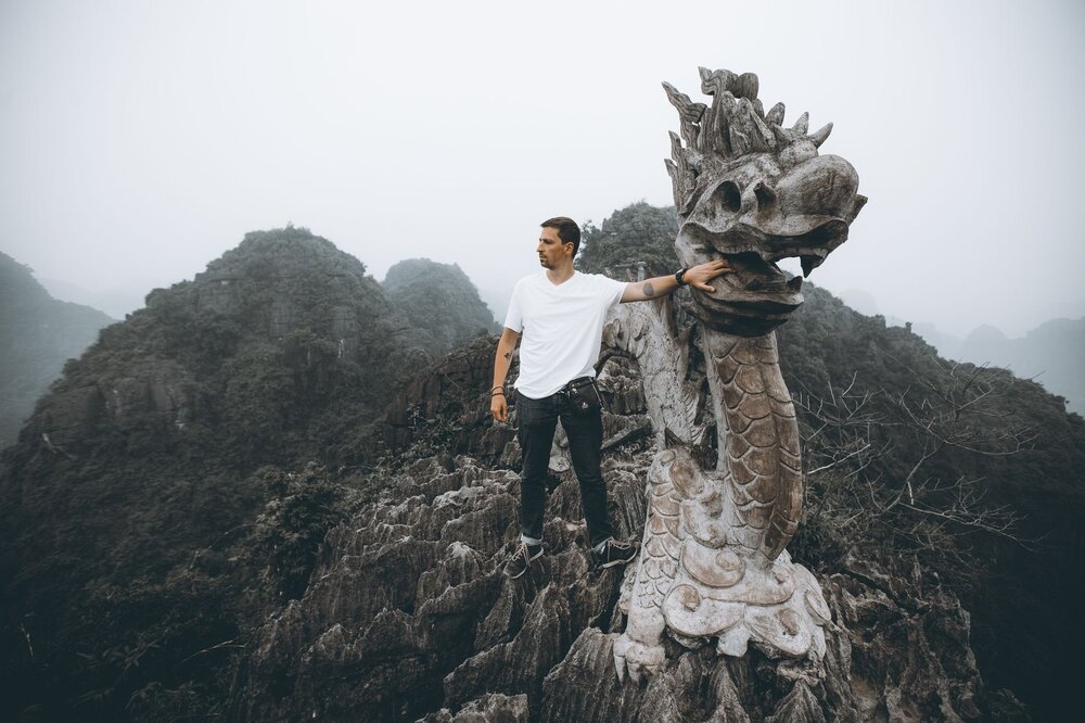 Mua Cave December winter clear bare valley panorama crisp Ninh Binh