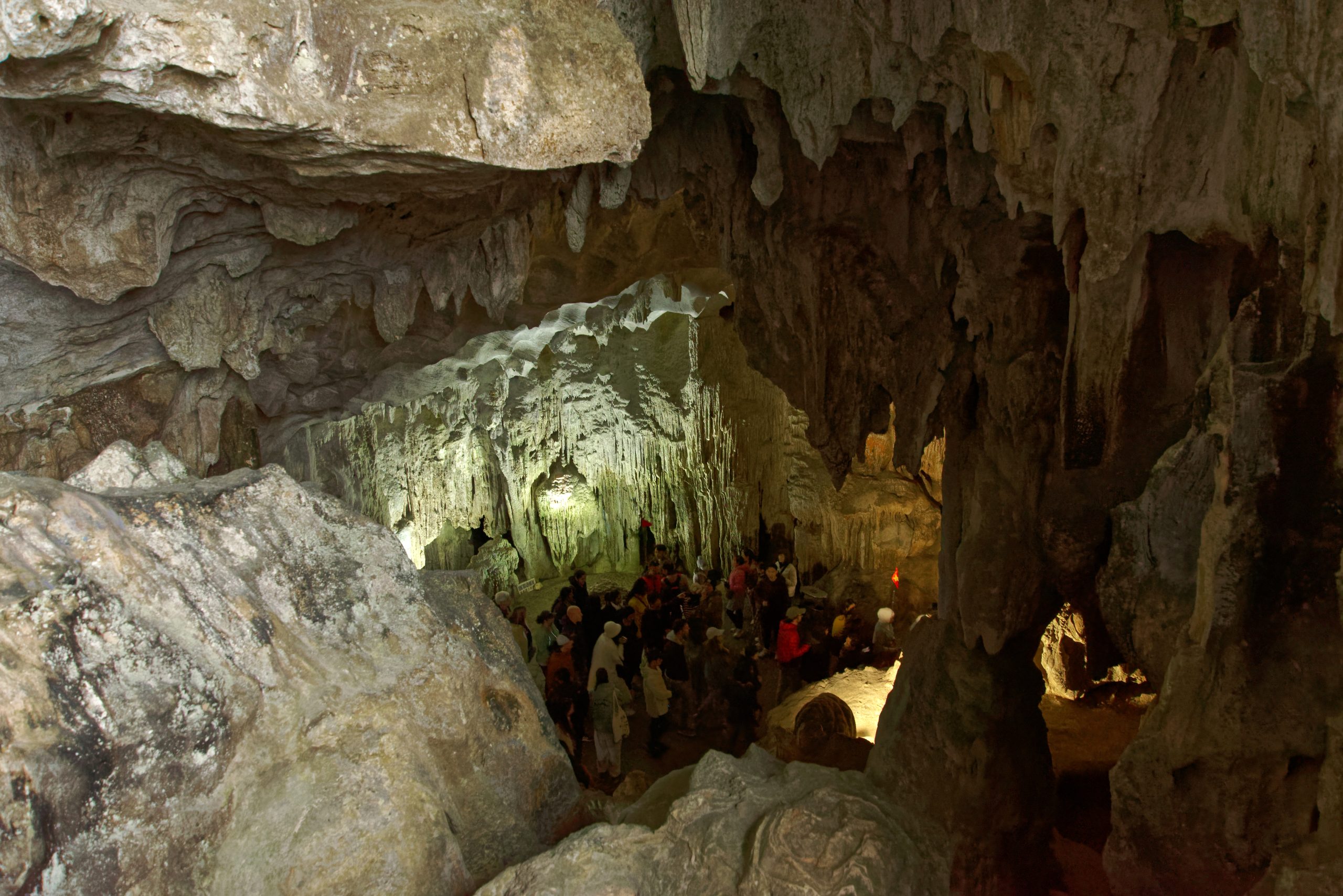 Sung Sot Cave interior, Ha Long Bay