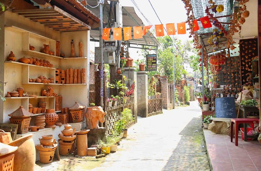 Thanh Ha Pottery Village — Vietnam