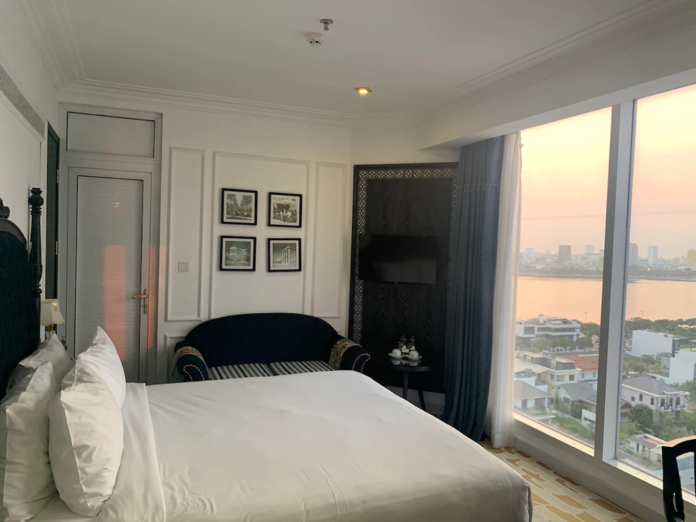 Fivitel Da Nang hotel room with river view